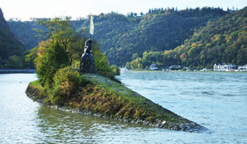 Lorelei_statue_by_Marcus_Scholz370.jpg