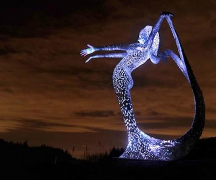 Arria_8_crop_440.jpg